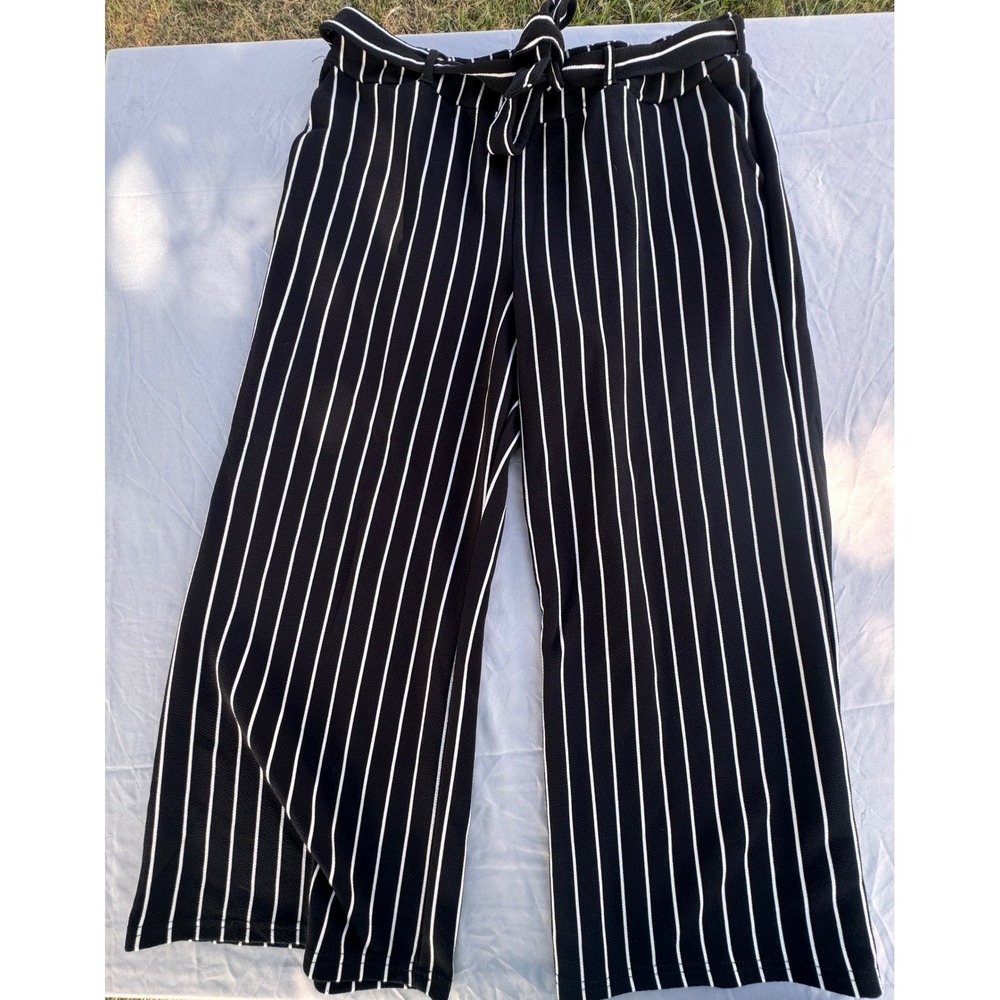 Terra & Sky Womens 1X Petite Black White Striped Wide Leg Tie Waist Pants